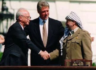 Peace-processing like its 1993 The signing of the Oslo Accords on Sept. 13, 1993. Credit: Vince Musi/The White House.