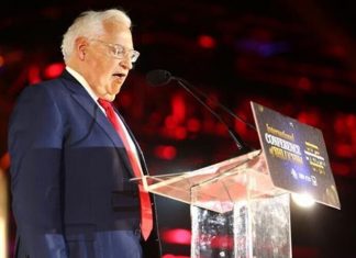 5,800 rabbis and communal leaders celebrate Jewish life at Chabad conference banquet U.S. Ambassador to Israel David Friedman gives an address during the annual International Conference of Chabad-Lubavitch Emissaries (Kinus Hashluchim) in New York, which took place this year from Nov. 11-16. Photo by Itzik Roytman.