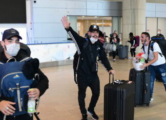 Israel’s High Court rules travel restrictions unconstitutional Israeli travelers who had been stranded in South America due to coronavirus travel restrictions arrive at Ben-Gurion International Airport from São Paolo through New York on March 23, 2020. Photo by Tomer Neuberg/Flash90.