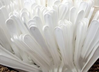 Israel’s Technion to scrap throwaway cutlery for more sustainable alternatives Disposable utensils. Credit: Pixabay.