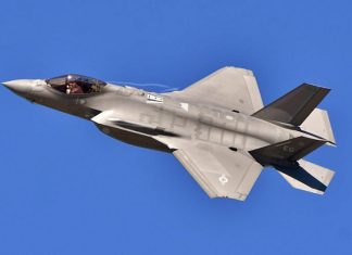 Official: US to move ahead with sale of F-35s to UAE A U.S. Air Force F-35 Joint Strike Fighter (“Lightning II”) jet flying. Credit: Michael Fitzsimmons/Shutterstock.