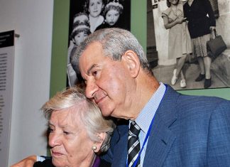 Belgian woman who saved Jewish children from the Holocaust dies at 100 Andrée Geulen-Herscovici with one of the Jewish child survivors of the Holocaust. Credit: Yad Vashem.
