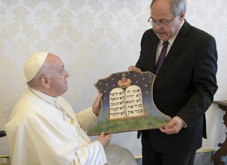 At Vatican, Pope Francis discusses Holocaust, anti-Semitism with Dani Dayan Yad Vashem chairman Dani Dayan meets with Pope Francis at the Vatican, where he presents him with a plaque of the Ten Commandments, on June 9, 2022. Credit: Vatican Media.