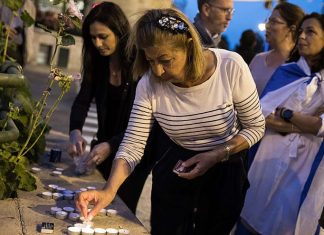 ‘The system has failed:’ Antisemitism flourishes in France French Israelis light memorial candles as they gather at Paris Square in Jerusalem in a demonstration against antisemitism in France following the murder of Mireille Knoll, an 85-year-old Jewish woman in Paris, March 28, 2018. Photo by Hadas Parush/Flash90.