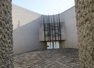 French parliament rejects resolution calling Israel ‘apartheid’ Memorial to the Martyrs of the Deportation, which honors those deported to Nazi concentration camps, in Paris. Photo by Menachem Wecker.