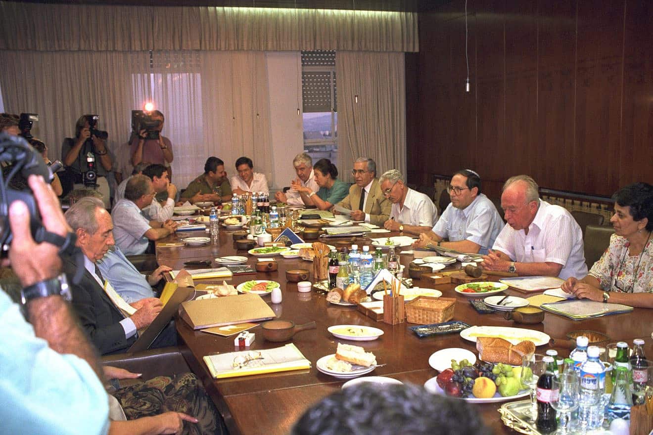 Prime Minister Yitzhak Rabin’s Cabinet meets to decide upon Israeli withdrawal from Jericho and parts of Gaza, Aug. 30, 1993. Photo by Tsvika Israeli/GPO.