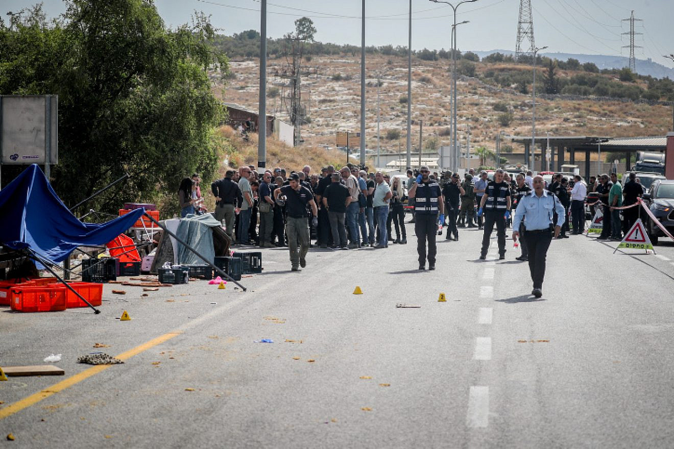 Police at the scene of a car-ramming terror attack near Maccabim, Aug. 31, 2023. Photo by Jamal Awad/Flash90.