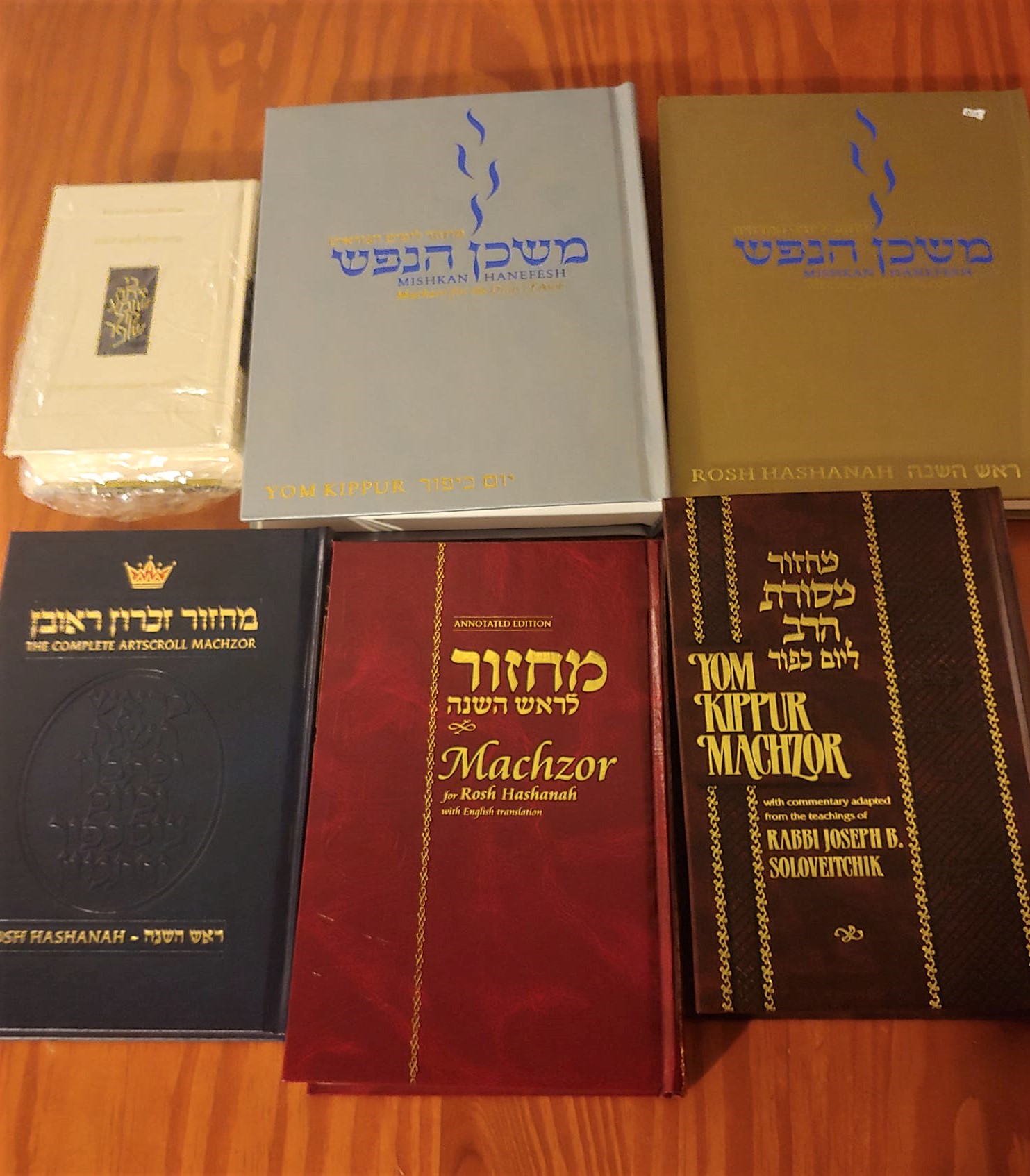 Prayerbooks at Pinsker’s Judaica in Pittsburgh. Source: Facebook.