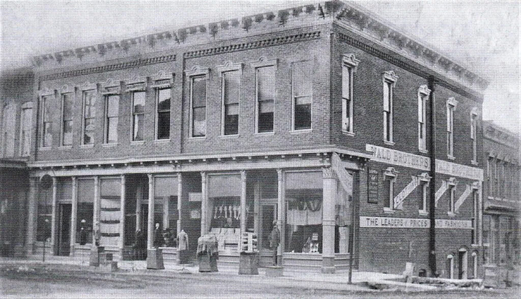 The Wald Brothers Department Store at Georgia and Main Streets in Louisiana, Mo. Credit: St. Louis Jewish Light.