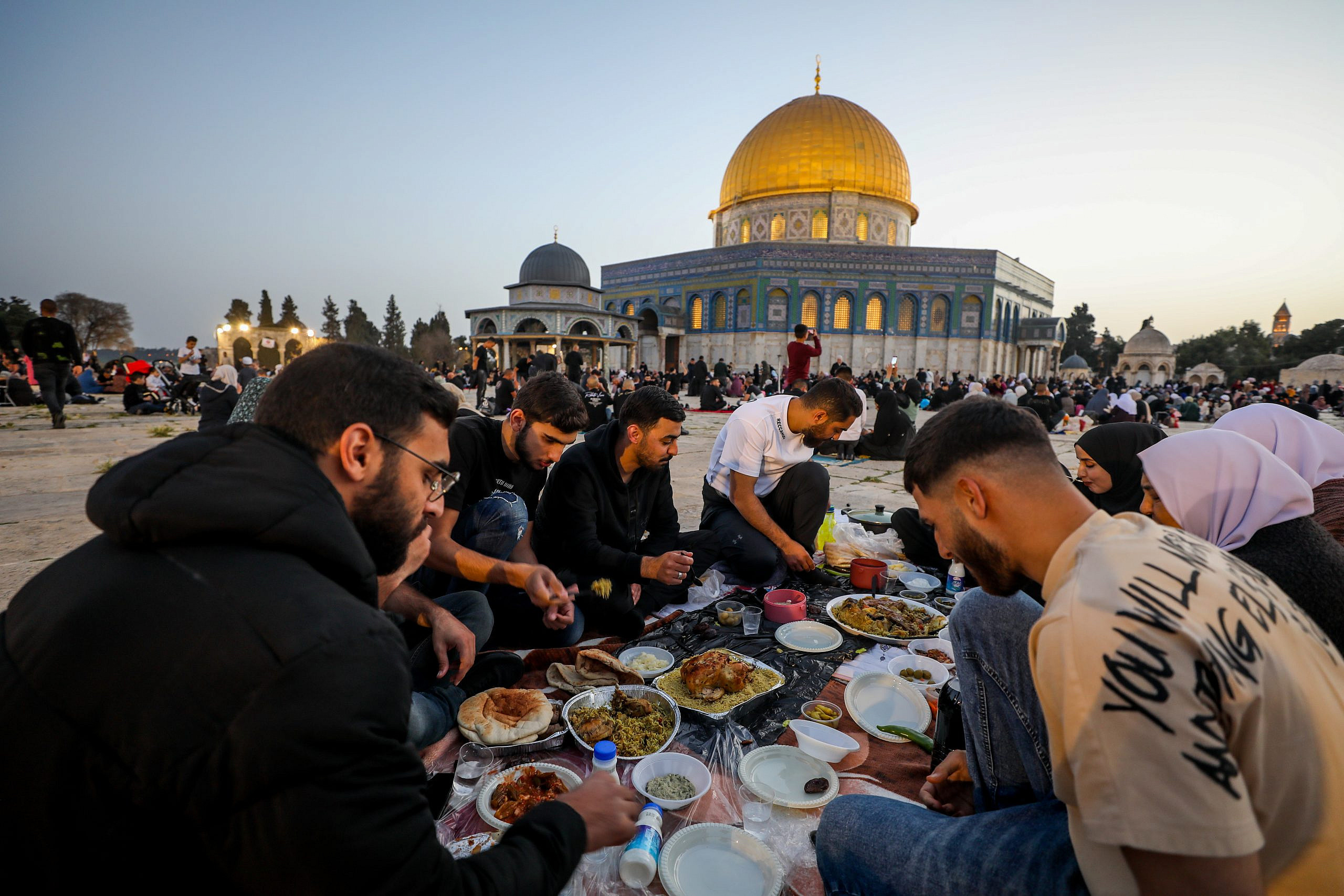 Ramadan Meal on Temple Mount