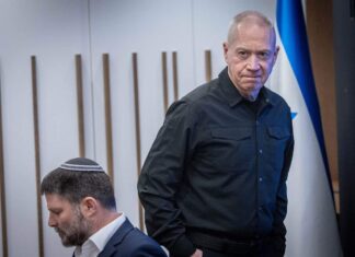 Gallant: Smotrich endangering Israel by delaying purchase of fighter jets