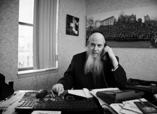 Rabbi Moshe Kotlarsky, 74, instrumental in Chabad’s global expansion