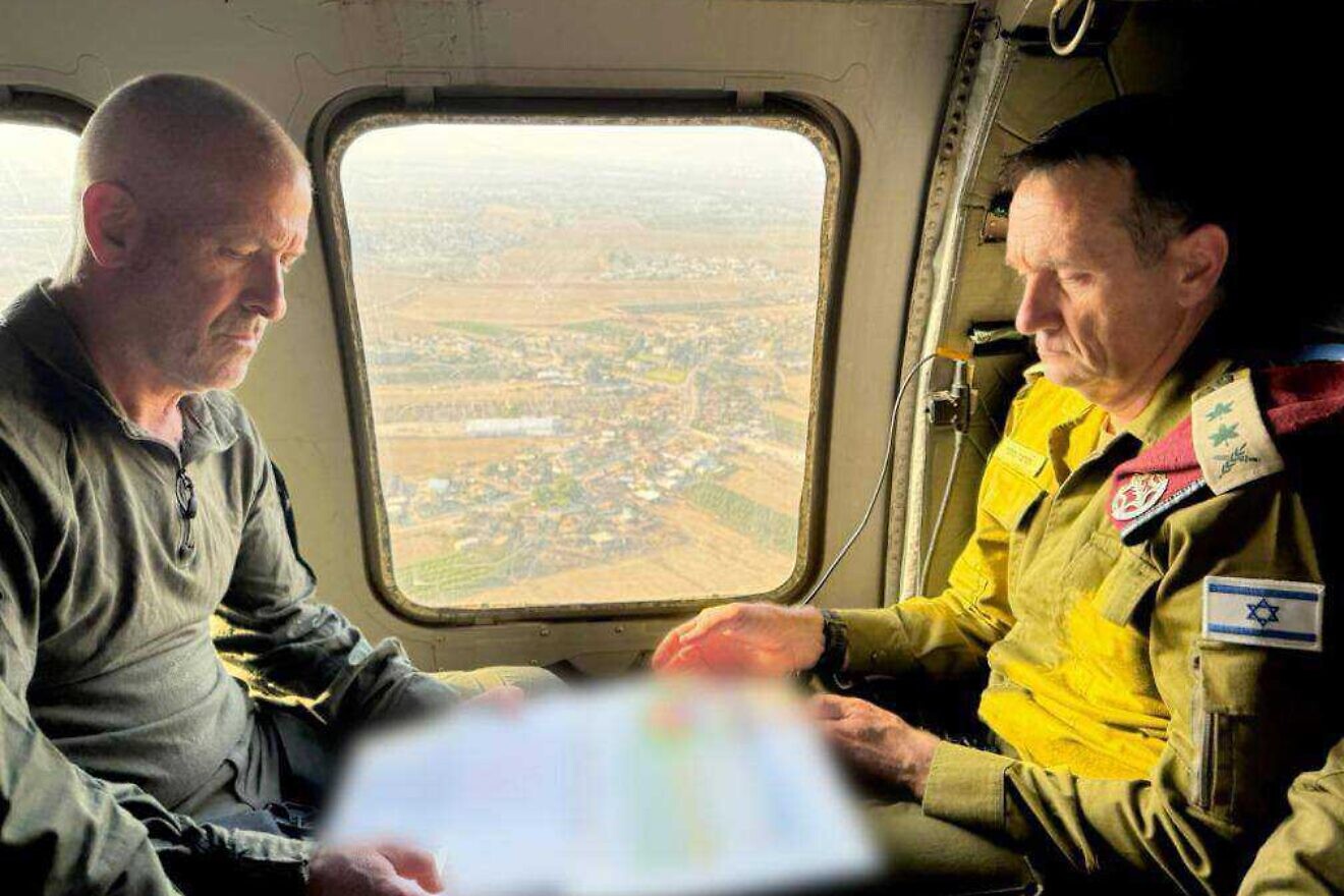 Shin Bet head Ronen Bar and IDF Chief of Staff Lt. Gen. Herzi Halevi 