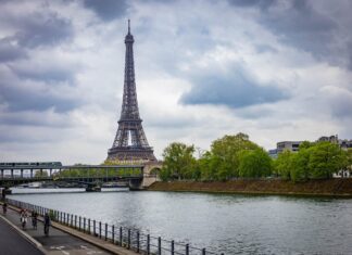 French court frees terrorist behind murder of Israeli, US diplomats People ride bicycles near the Eiffel Tower in Paris on April 13, 2025. Photo by Yonatan Sindel/Flash90.
