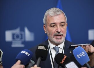 Israel bars entry to Barcelona mayor