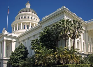 California bill would bar protesters from 100-foot buffers around houses of worship