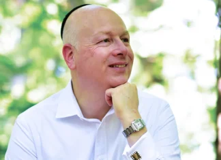 Former Trump Mideast envoy urges US control of Strait of Hormuz