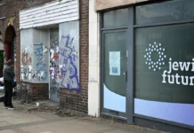 London police investigate possible antisemitic arson