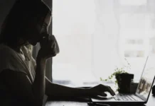 Study: Jew-hatred reshaping mental health, relationships of young Jewish-American women